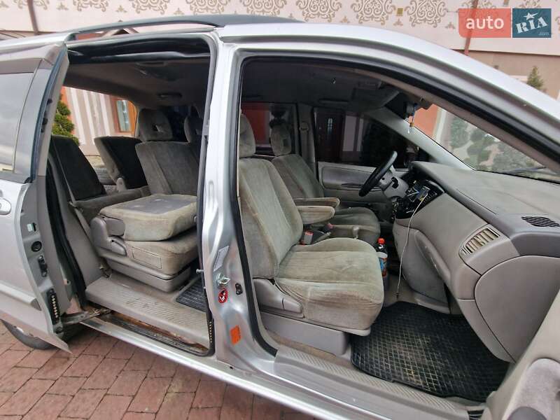 Минивэн Mazda MPV 2002 в Стрые