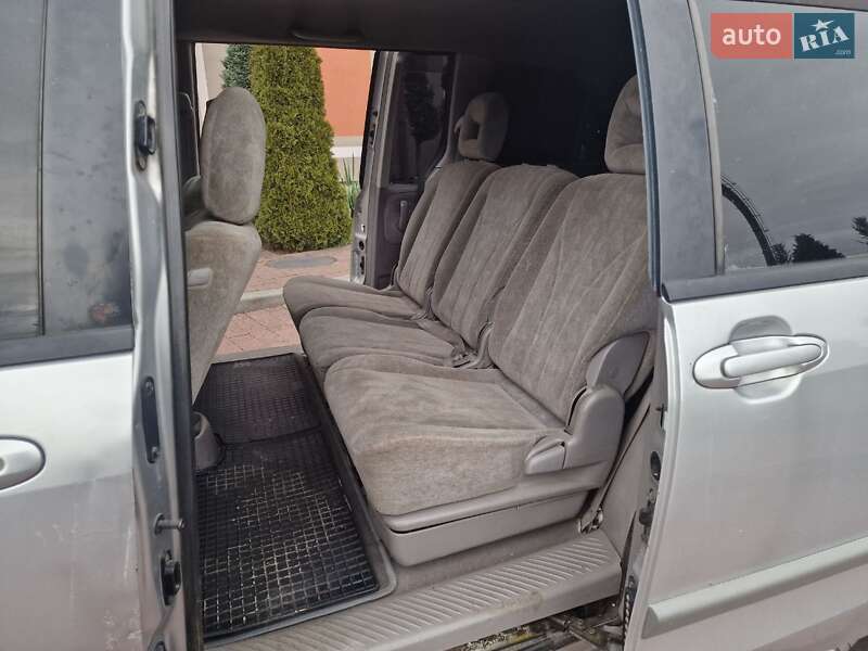 Минивэн Mazda MPV 2002 в Стрые