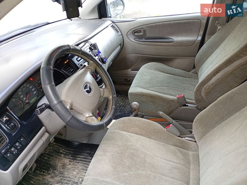 Минивэн Mazda MPV 2002 в Стрые