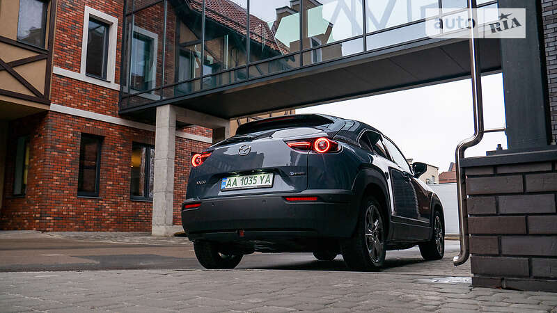 Позашляховик / Кросовер Mazda MX-30 2020 в Києві