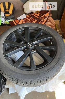 Внедорожник / Кроссовер Mazda MX-30 2020 в 