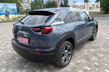 Внедорожник / Кроссовер Mazda MX-30 2020 в 