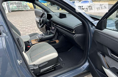Внедорожник / Кроссовер Mazda MX-30 2020 в 