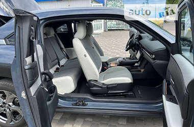Внедорожник / Кроссовер Mazda MX-30 2020 в 