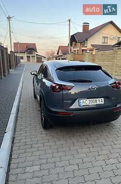 Внедорожник / Кроссовер Mazda MX-30 2020 в Владимире