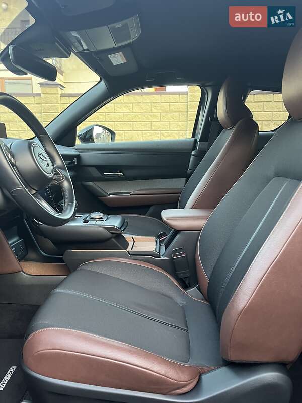 Позашляховик / Кросовер Mazda MX-30 2020 в Володимирі