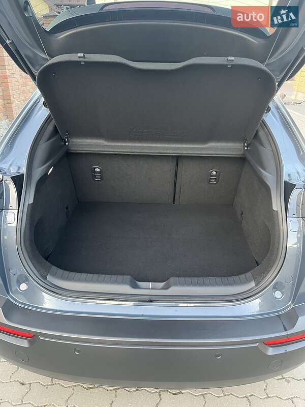 Позашляховик / Кросовер Mazda MX-30 2020 в Володимирі