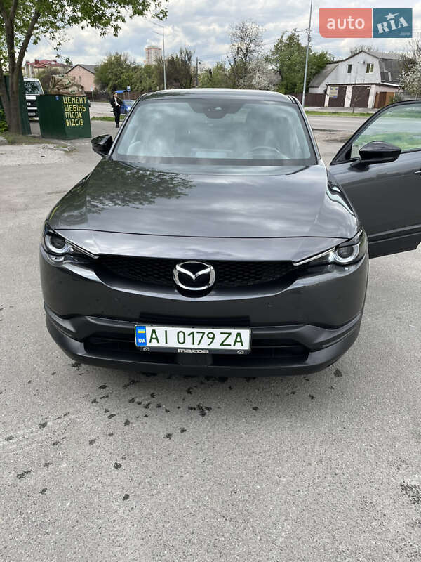 Внедорожник / Кроссовер Mazda MX-30 2020 в Киеве