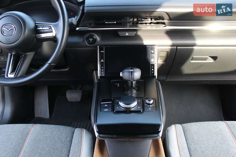Внедорожник / Кроссовер Mazda MX-30 2021 в Запорожье