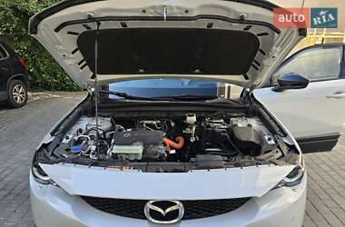 Внедорожник / Кроссовер Mazda MX-30 2020 в 