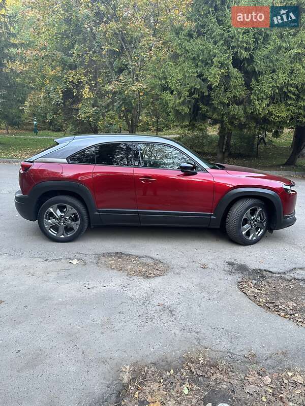 Позашляховик / Кросовер Mazda MX-30 2021 в Львові