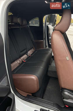 Внедорожник / Кроссовер Mazda MX-30 2020 в 