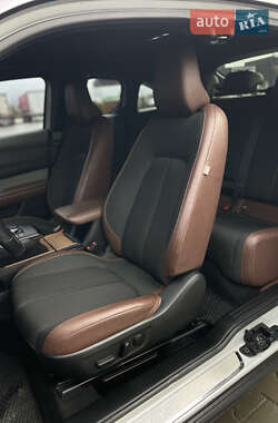 Внедорожник / Кроссовер Mazda MX-30 2020 в 