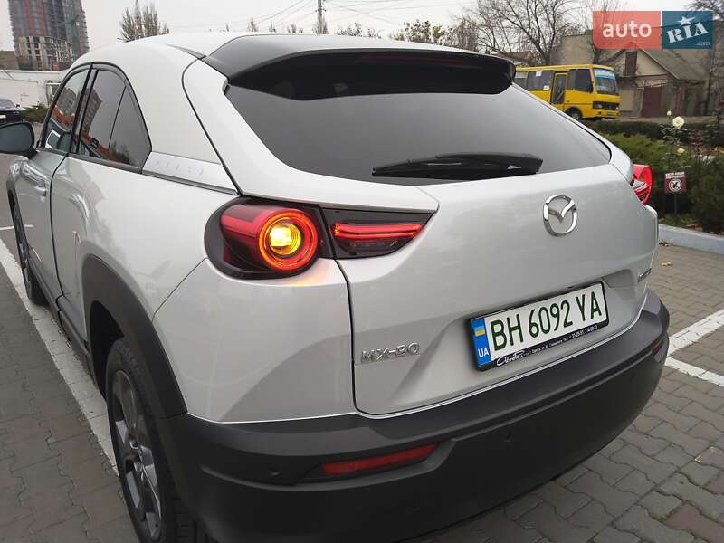 Внедорожник / Кроссовер Mazda MX-30 2021 в Одессе