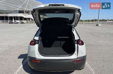 Позашляховик / Кросовер Mazda MX-30 2020 в 