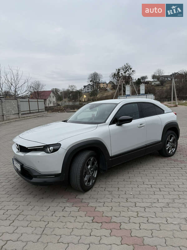 Позашляховик / Кросовер Mazda MX-30 2020 в Львові