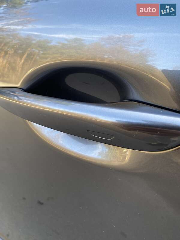 Внедорожник / Кроссовер Mazda MX-30 2021 в Киеве