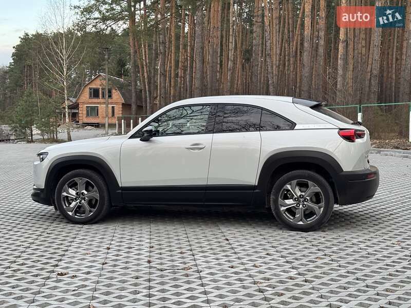 Внедорожник / Кроссовер Mazda MX-30 2021 в Виннице