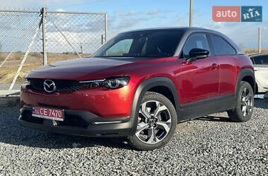 Внедорожник / Кроссовер Mazda MX-30 2022 в 