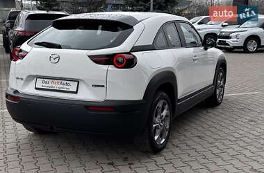 Внедорожник / Кроссовер Mazda MX-30 2020 в 