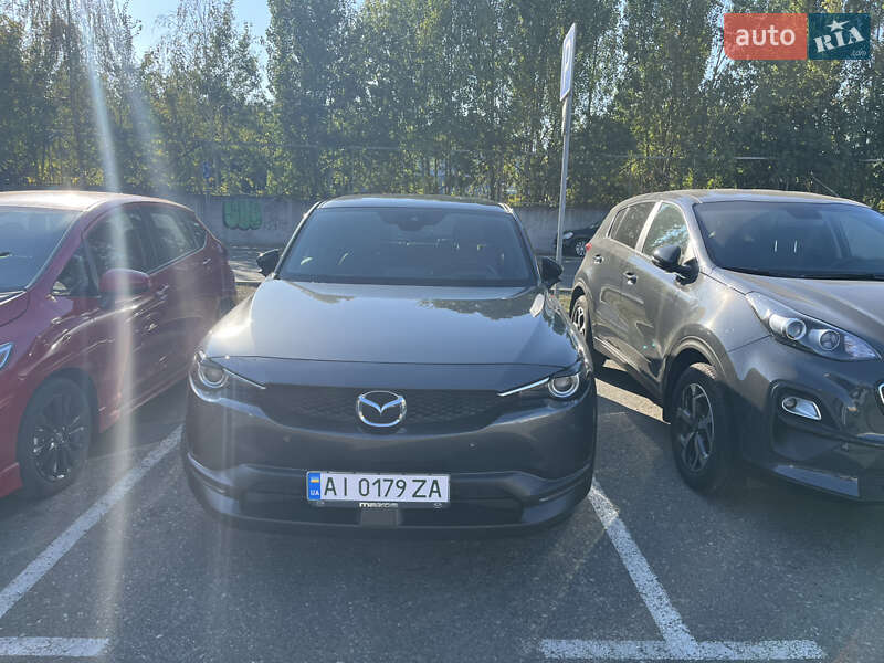 Внедорожник / Кроссовер Mazda MX-30 2020 в Киеве