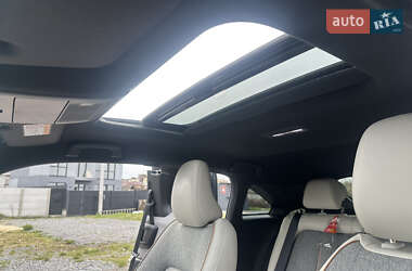 Внедорожник / Кроссовер Mazda MX-30 2020 в 