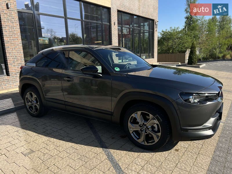 Внедорожник / Кроссовер Mazda MX-30 2020 в Ивано-Франковске