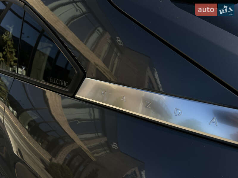 Внедорожник / Кроссовер Mazda MX-30 2020 в Ивано-Франковске