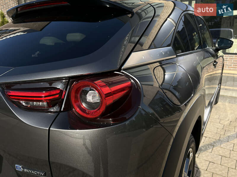 Внедорожник / Кроссовер Mazda MX-30 2020 в Ивано-Франковске