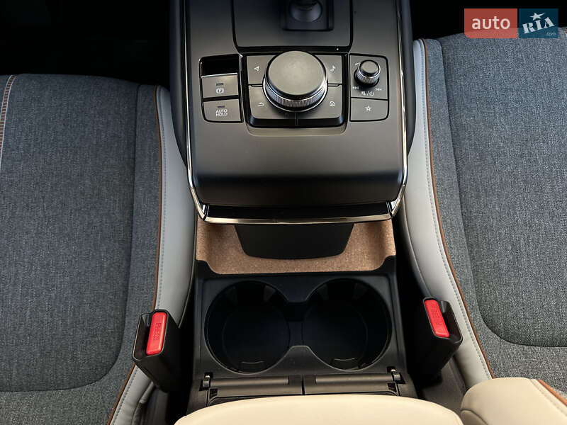 Внедорожник / Кроссовер Mazda MX-30 2020 в Ивано-Франковске