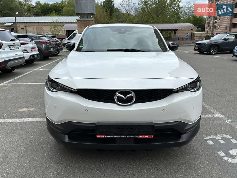 Внедорожник / Кроссовер Mazda MX-30 2020 в 
