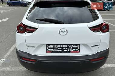 Внедорожник / Кроссовер Mazda MX-30 2020 в 