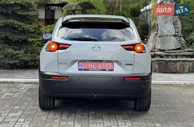 Внедорожник / Кроссовер Mazda MX-30 2020 в 