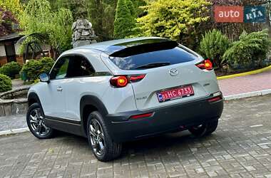 Внедорожник / Кроссовер Mazda MX-30 2020 в 