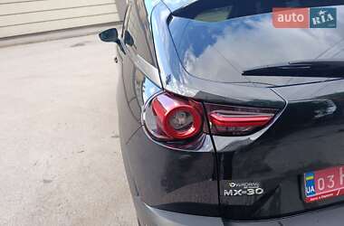 Позашляховик / Кросовер Mazda MX-30 2020 в 