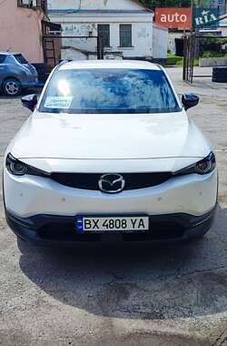 Внедорожник / Кроссовер Mazda MX-30 2020 в 