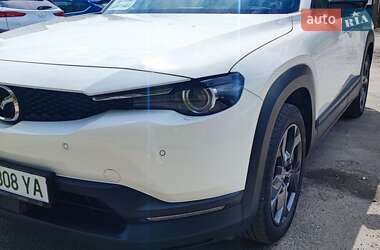 Внедорожник / Кроссовер Mazda MX-30 2020 в 