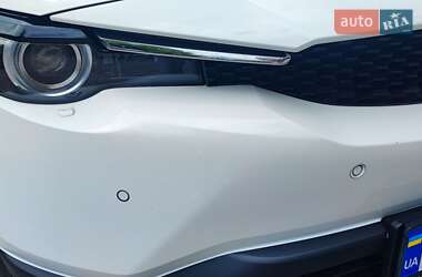 Внедорожник / Кроссовер Mazda MX-30 2020 в 