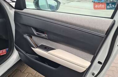 Позашляховик / Кросовер Mazda MX-30 2020 в 