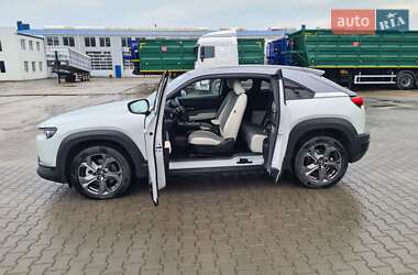 Позашляховик / Кросовер Mazda MX-30 2020 в 