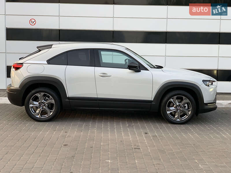 Позашляховик / Кросовер Mazda MX-30 2020 в Рівному