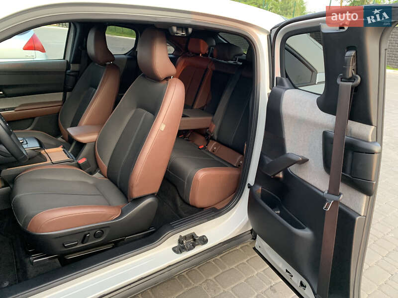 Позашляховик / Кросовер Mazda MX-30 2020 в Рівному