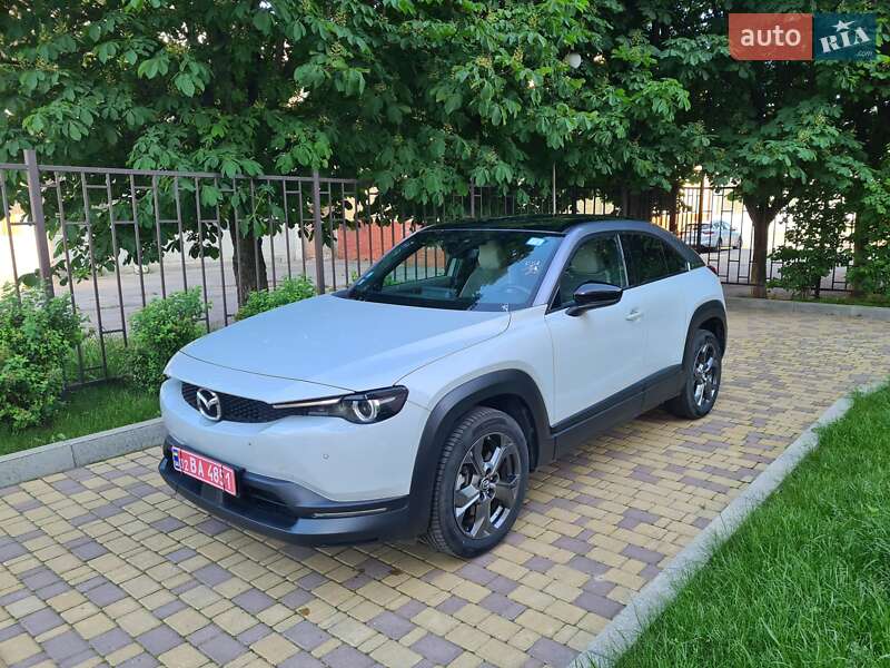 Внедорожник / Кроссовер Mazda MX-30 2020 в 