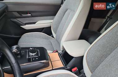 Внедорожник / Кроссовер Mazda MX-30 2020 в 