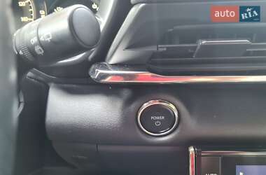 Внедорожник / Кроссовер Mazda MX-30 2020 в 
