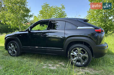Внедорожник / Кроссовер Mazda MX-30 2023 в 