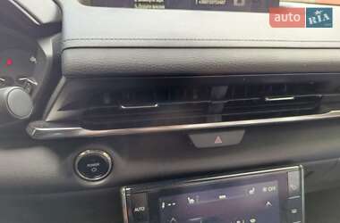 Внедорожник / Кроссовер Mazda MX-30 2020 в 
