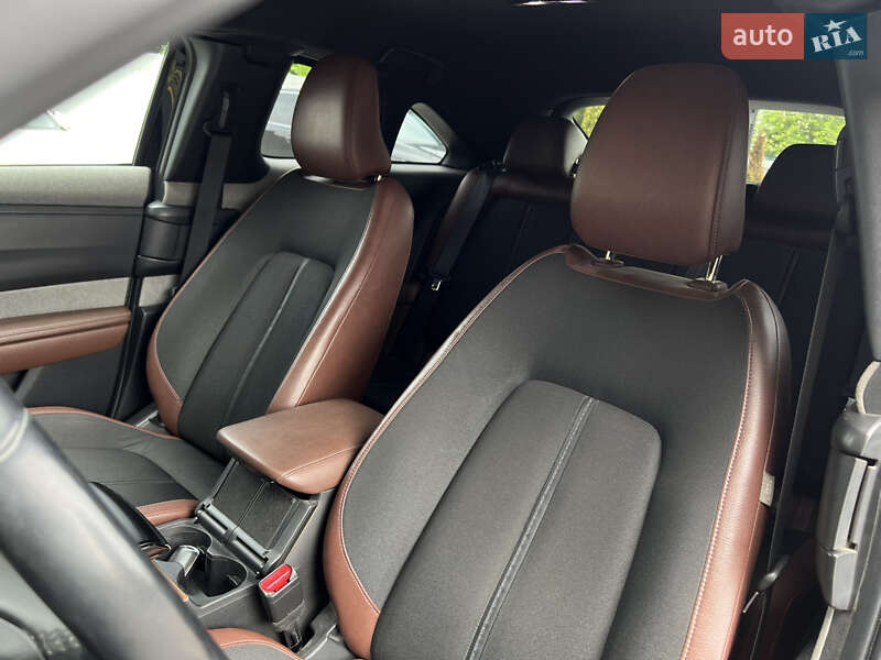 Позашляховик / Кросовер Mazda MX-30 2021 в Києві