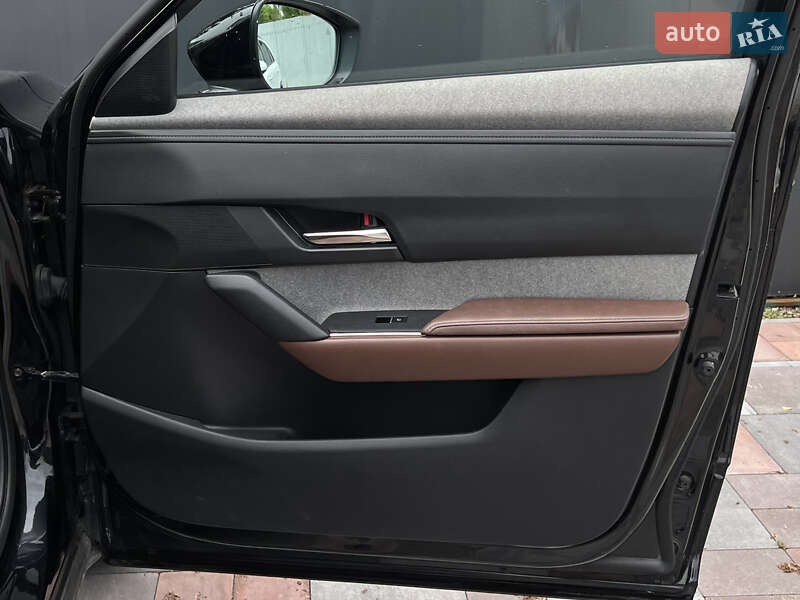 Позашляховик / Кросовер Mazda MX-30 2021 в Києві