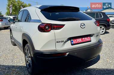 Внедорожник / Кроссовер Mazda MX-30 2021 в 